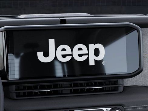 New 2025 Jeep Wrangler Unlimited Sahara AWD/4WD image 18