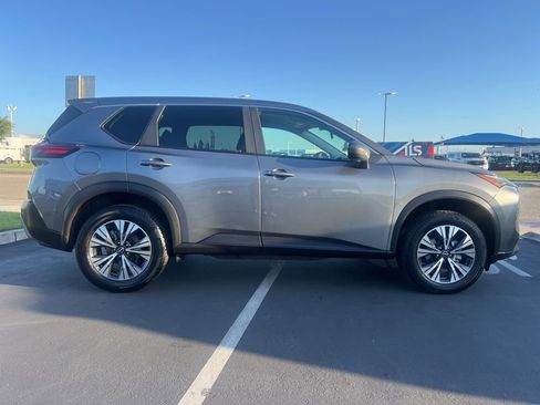Used 2023 Nissan Rogue SV FWD image 10