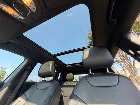 Certified 2023 Jeep Compass High Altitude AWD/4WD image 34