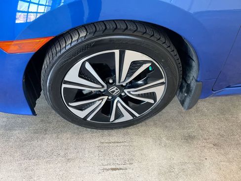 Used 2017 Honda Civic EX-T image 10