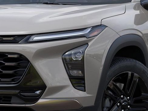 New 2026 Chevrolet Trax ACTIV w/ Sunroof Package FWD image 10