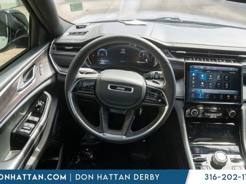 Used 2023 Jeep Grand Cherokee L Overland image 5