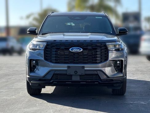 New 2026 Ford Explorer ST-Line AWD/4WD image 9