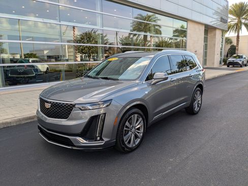 Used 2020 Cadillac XT6 Premium Luxury image 8
