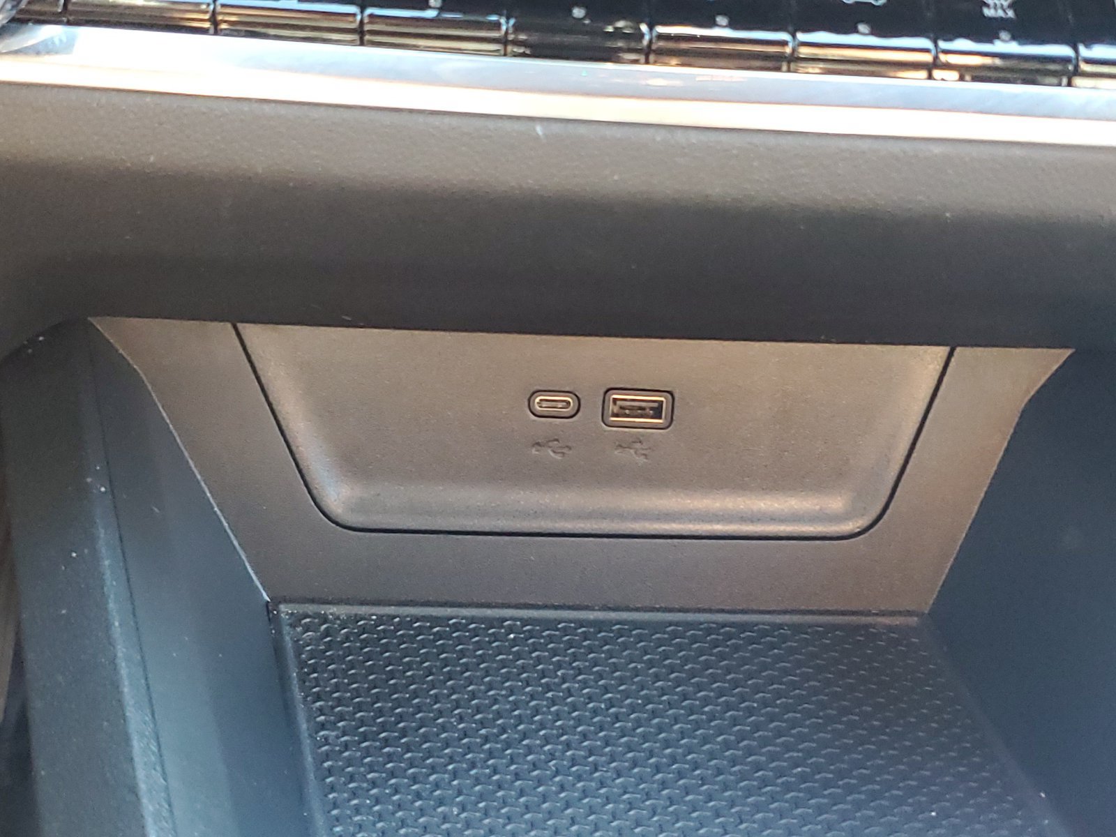 Used 2025 Chevrolet Equinox LT w/ Convenience Package II FWD image 30