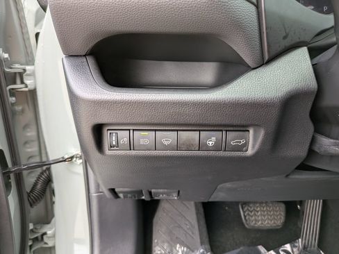Used 2021 Toyota RAV4 TRD Off-Road w/ TRD Off-Road Weather Package AWD/4WD image 28
