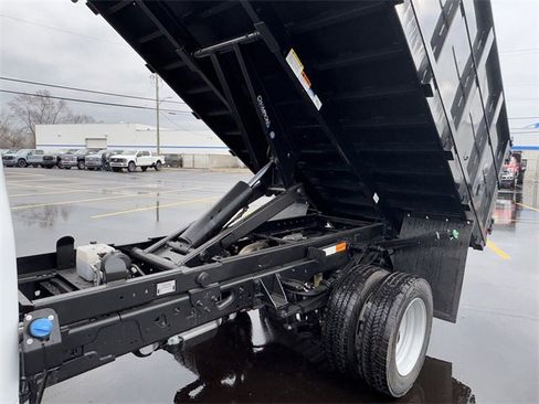 New 2024 Ford F550 4x4 SuperCab Super Duty image 29