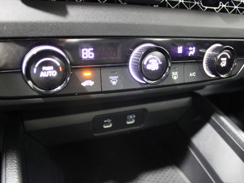 Used 2023 Honda Accord LX image 16