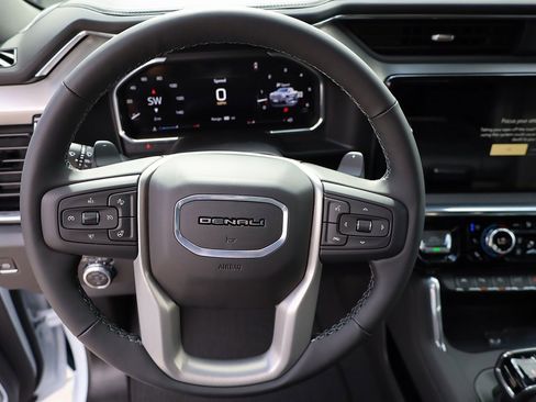 New 2026 GMC Sierra 1500 Denali w/ Technology Package image 13