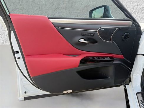 Used 2025 Lexus ES 350 F Sport image 22