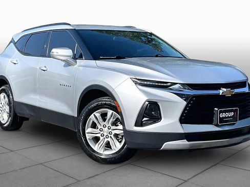 Used 2021 Chevrolet Blazer LT FWD image 3