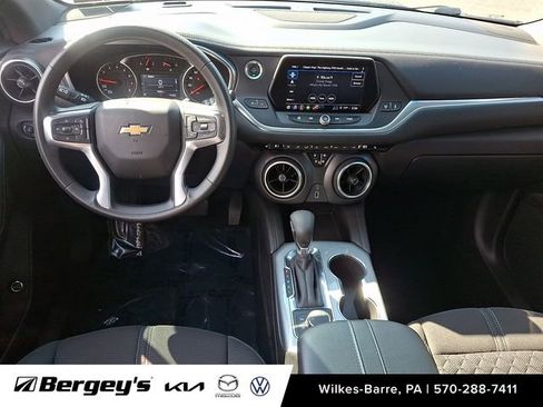 Used 2021 Chevrolet Blazer LT AWD/4WD image 13