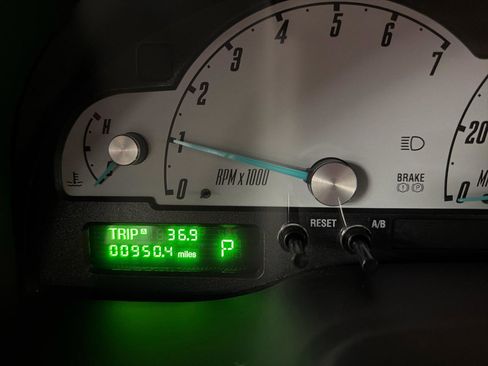 Used 2002 Ford Thunderbird RWD image 20