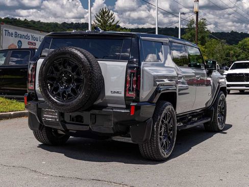 Used 2025 GMC Hummer EV 2X AWD/4WD image 4