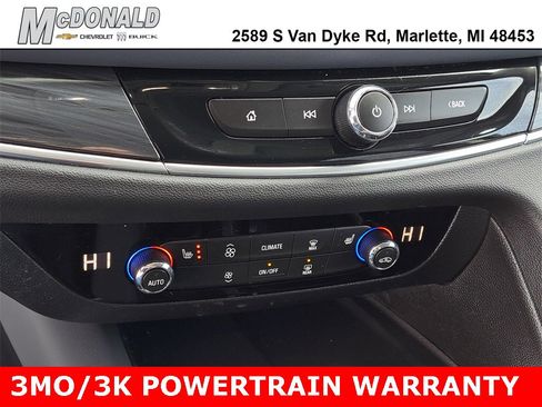 Used 2020 Buick Enclave Essence image 15