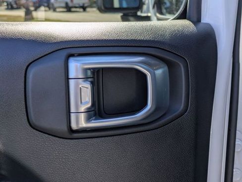 Used 2022 Jeep Gladiator Sport image 29