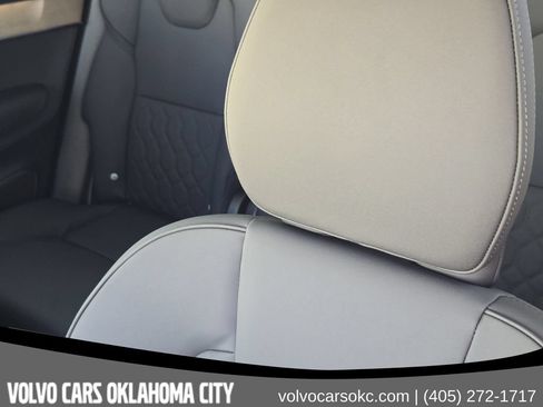 Used 2026 Volvo XC90 B6 Plus w/ Protection Package Premier AWD/4WD image 15