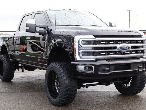 Used 2024 Ford F350 Platinum w/ Tremor Off-Road Package AWD/4WD image 7