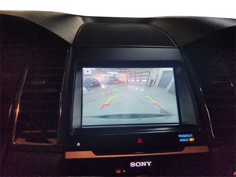 Used 2018 Ford Taurus Limited image 15