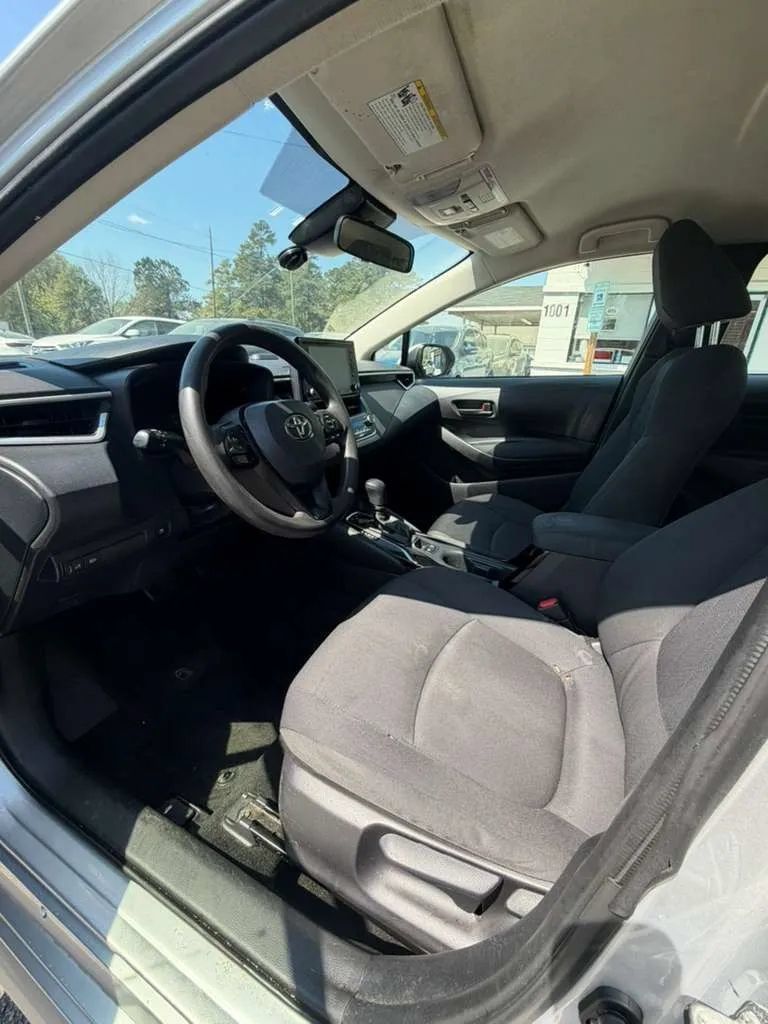 Used 2022 Toyota Corolla LE FWD image 10