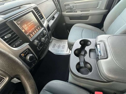 Used 2017 RAM 1500 Classic SLT AWD/4WD image 19