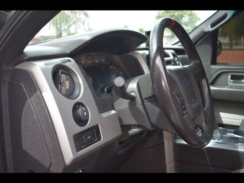 Used 2011 Ford F150 Raptor image 13