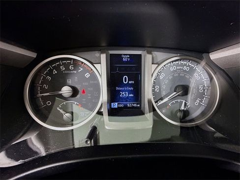 Used 2020 Toyota Tacoma SR5 image 17