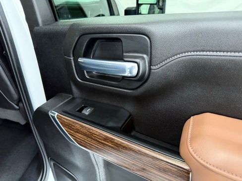 Used 2023 Chevrolet Silverado 3500 High Country w/ Z71 Off-Road Package image 28