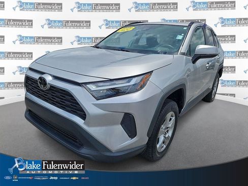 Used 2024 Toyota RAV4 XLE FWD image 1