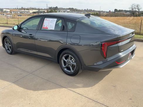 Used 2025 Kia K4 FWD image 7