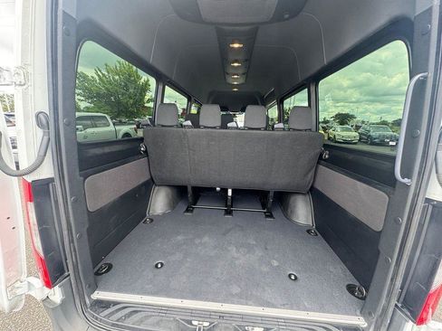 Used 2025 Mercedes-Benz Sprinter 2500 image 14