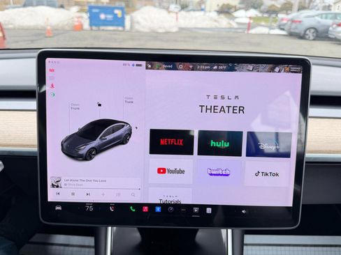 Used 2018 Tesla Model 3 Long Range image 63