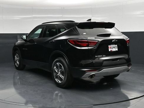 Used 2023 Chevrolet Blazer LT AWD/4WD image 12