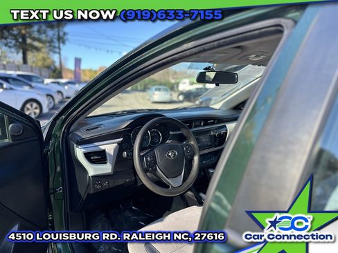 Used 2015 Toyota Corolla LE image 9