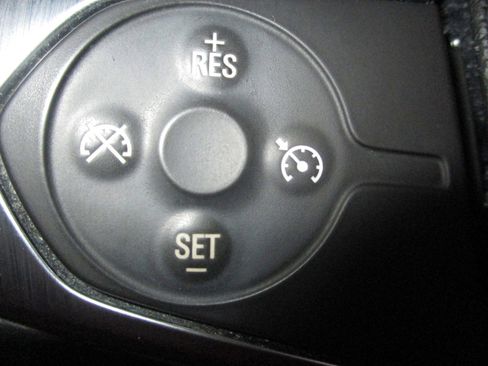 Used 2019 Chevrolet Traverse RS image 30