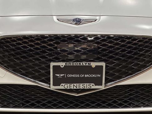 Used 2023 Genesis G70 2.0T w/ Sport Prestige Package AWD/4WD image 9