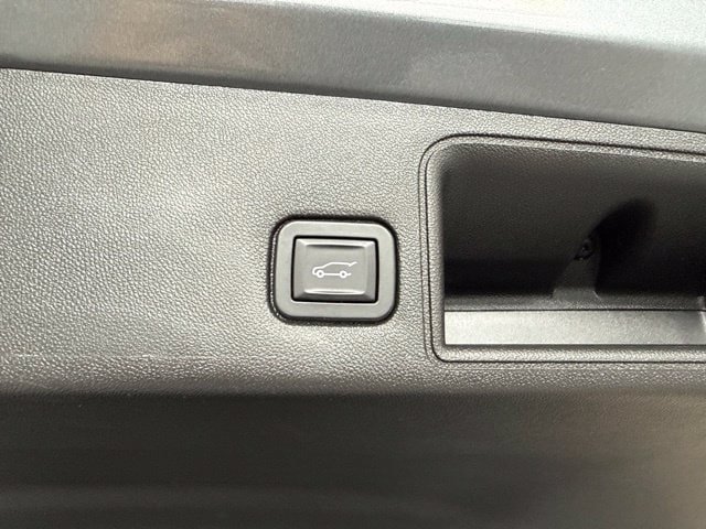 Used 2019 GMC Terrain SLE w/ Driver Convenience Package AWD/4WD image 46