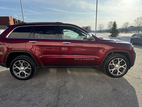 Used 2019 Jeep Grand Cherokee Limited w/ Luxury Group II image 3