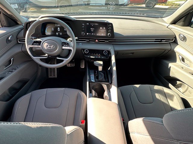 Used 2026 Hyundai Elantra SEL Sport Premium FWD image 30