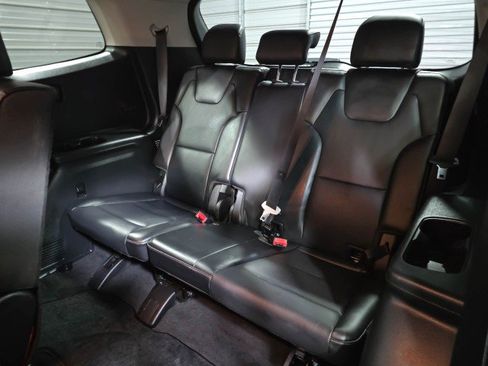 Used 2023 Kia Telluride LX image 19
