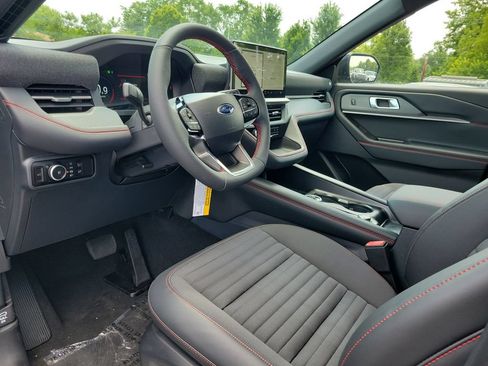 New 2026 Ford Explorer ST-Line w/ ST-Line Street Pack AWD/4WD image 21