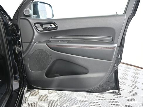 Used 2025 Dodge Durango GT AWD/4WD image 12