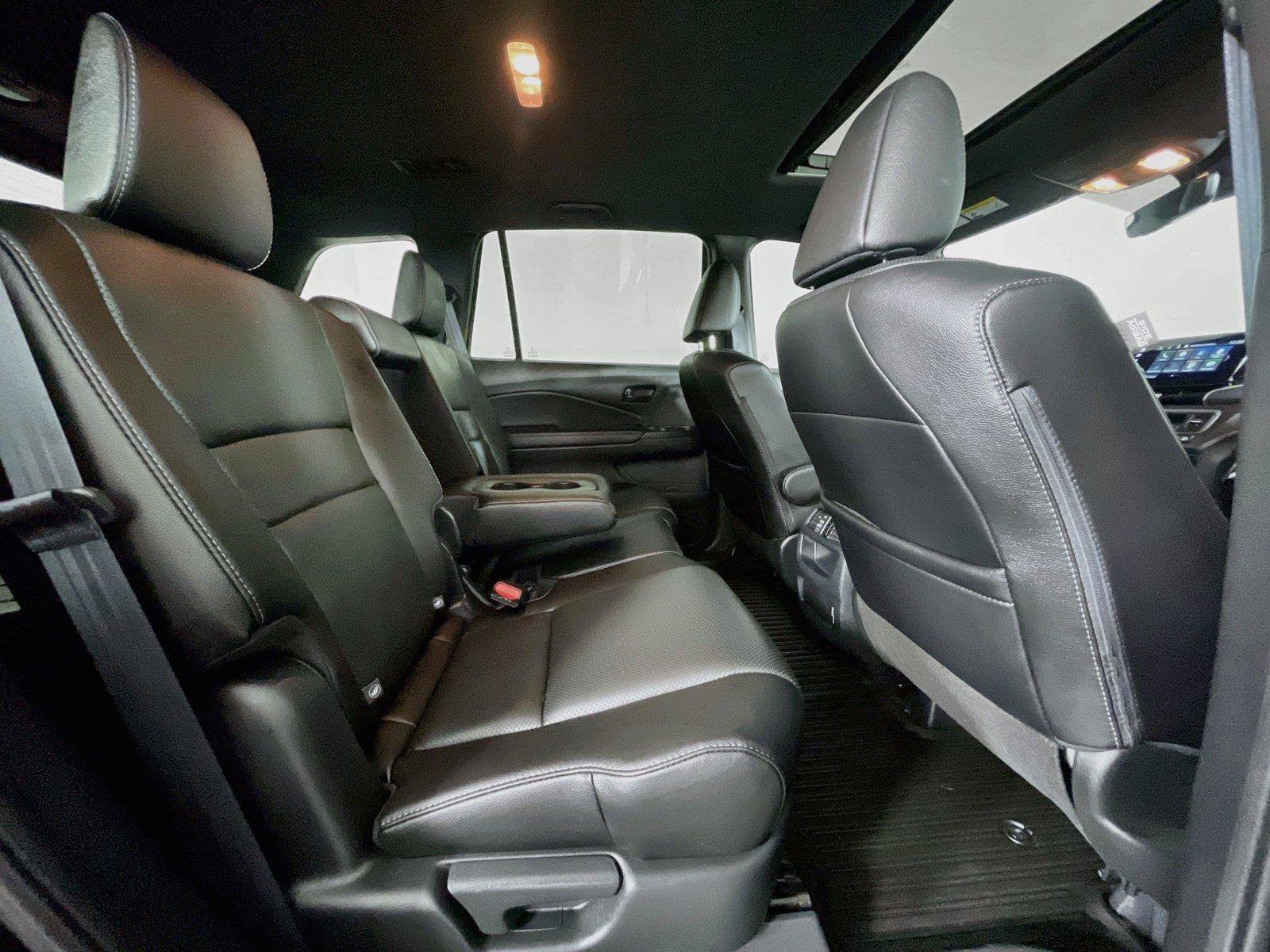 Used 2023 Honda Passport EX-L image 30