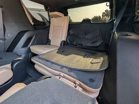 Certified 2023 Chevrolet Tahoe Premier AWD/4WD image 20