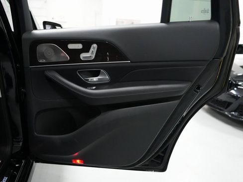 Used 2024 Mercedes-Benz GLS 450 4MATIC image 25