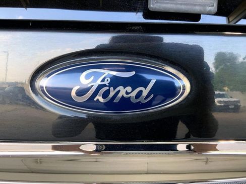 Used 2012 Ford Expedition Limited RWD image 7