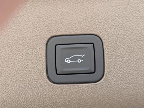 New 2026 GMC Yukon XL Denali w/ Denali Reserve Package RWD image 15