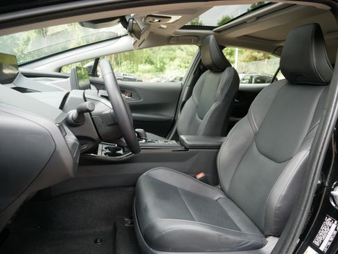 Used 2026 Toyota Prius AWD image 35