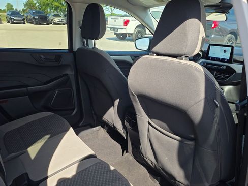 Used 2022 Ford Escape SE w/ Cold Weather Package image 29