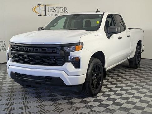 Used 2023 Chevrolet Silverado 1500 Custom AWD/4WD image 4